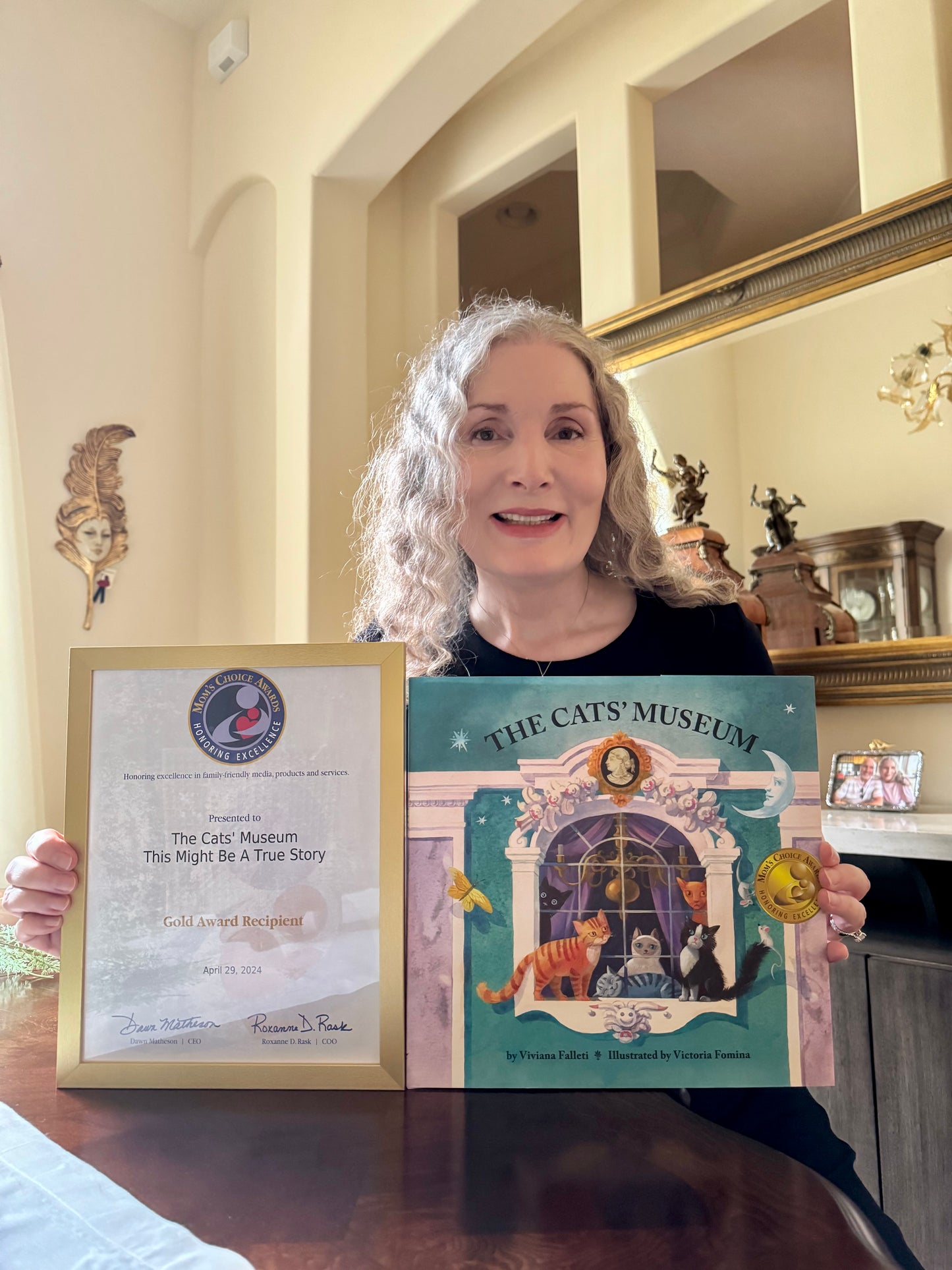 THE CATS' MUSEUM—MOM'S CHOICE AWARD RECIPIENT
